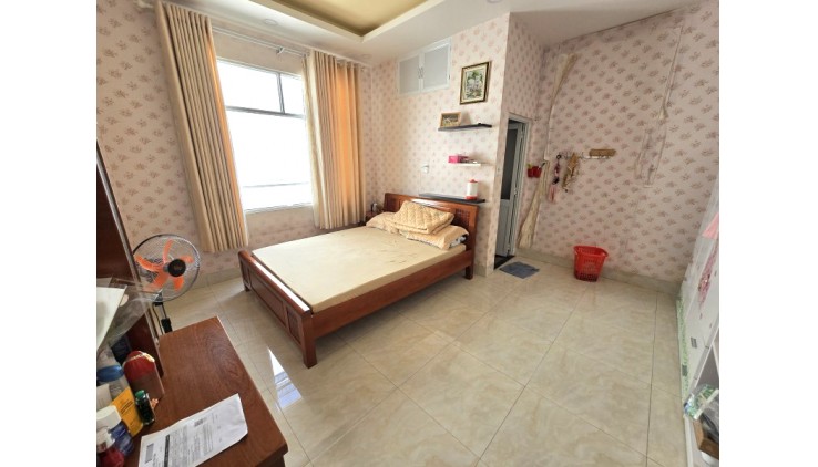 Bán Nhà 3 Tầng Hẻm Xe Hơi 77m2_4.7x16 Chỉ Hơn 8 tỷ Gần ĐH Ngân Hàng Linh Trung Thủ Đức Hiếm Nhà Bán